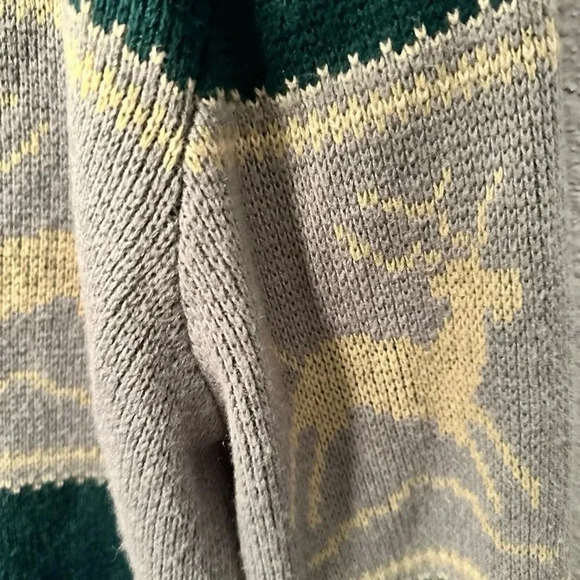 2/20$ Men’s Or Woman’s Tiny Brand Christmas Cardigan Size XL Reindeer Trees - Picture 6 of 7